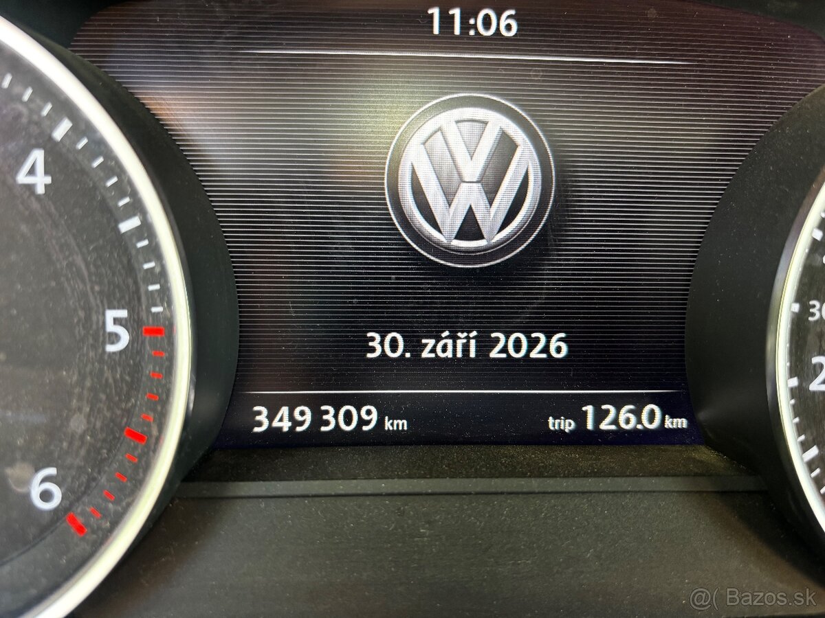 Volkswagen Touareg 3.0 TDI - 9