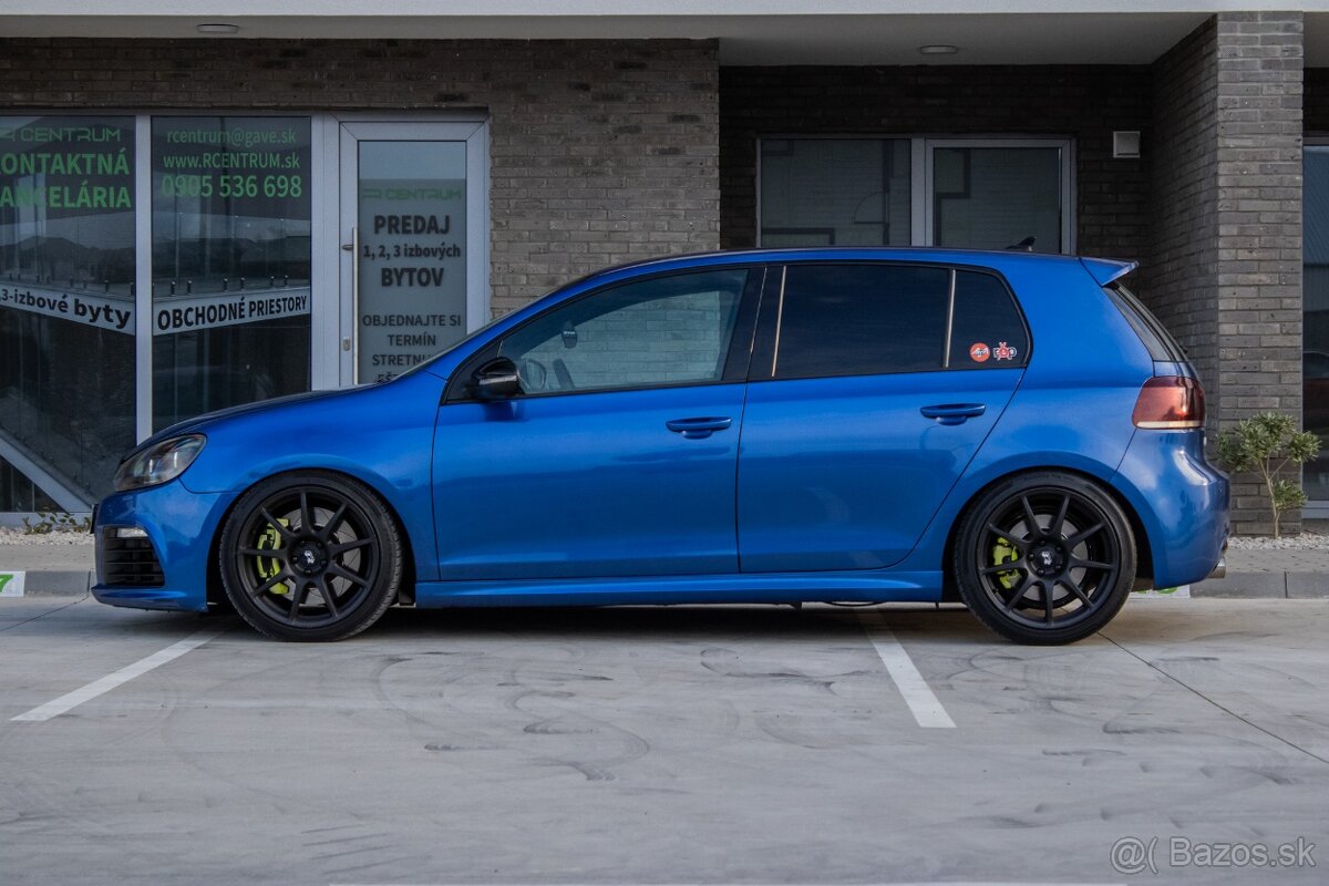 Volkswagen Golf 2.0 TFSI 270k R 4-Motion - 9