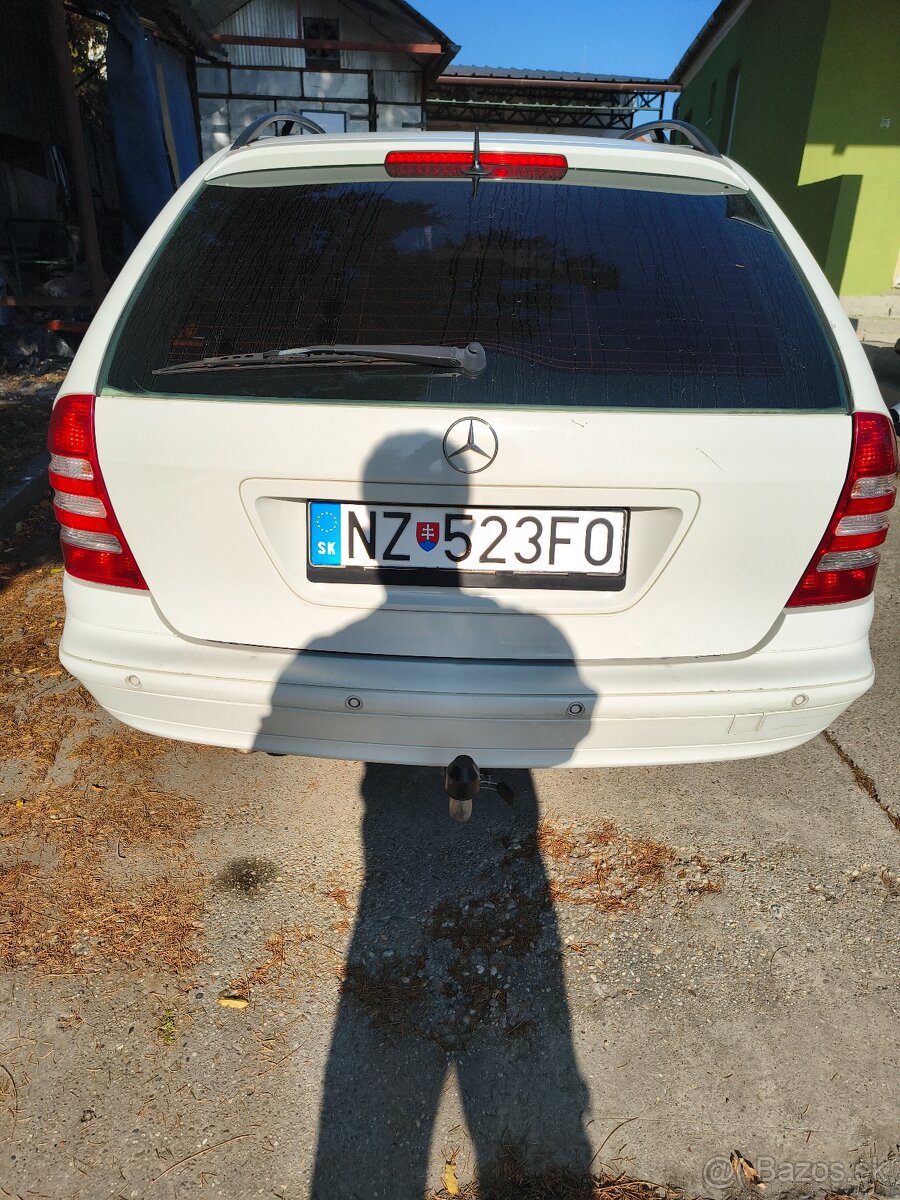 Mercedes-benz C trieda T 220 CDI Classic - 9