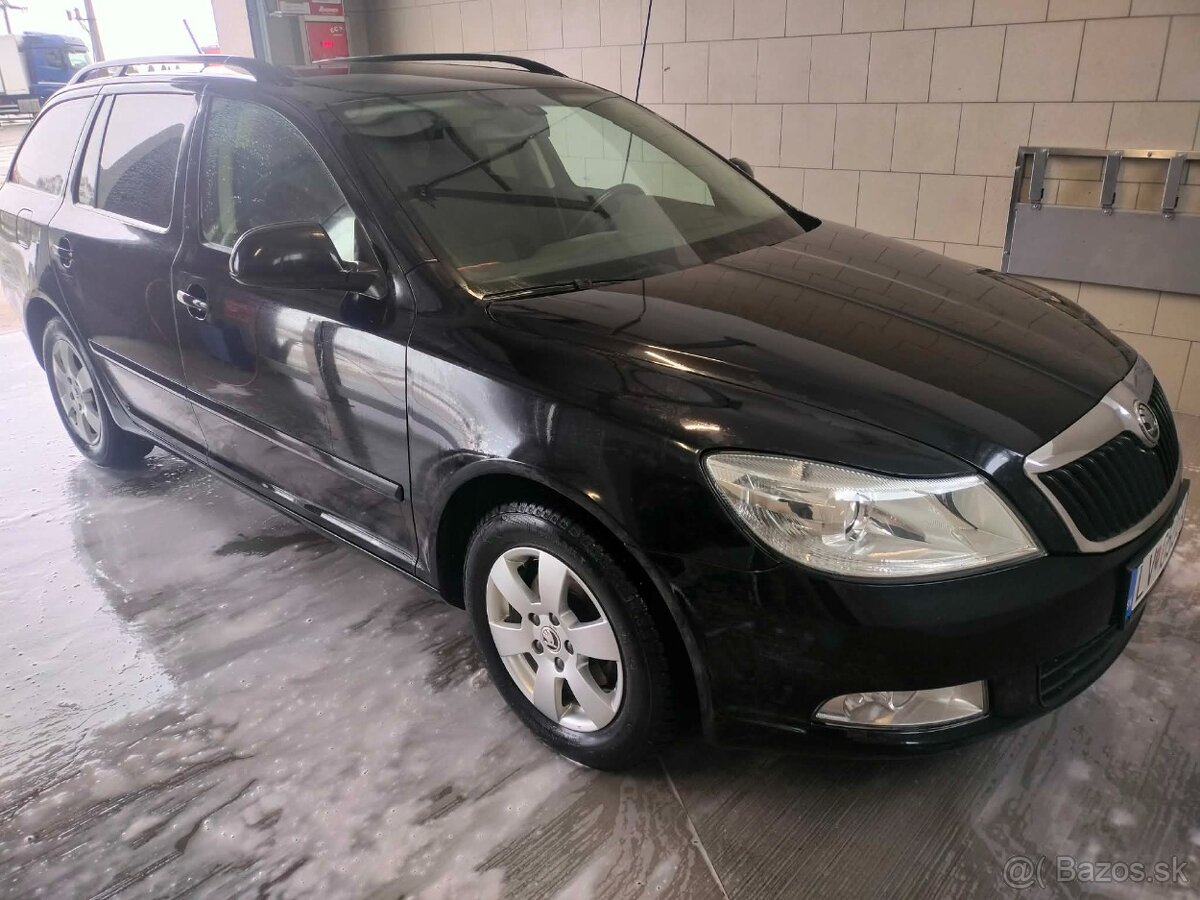 Škoda Octavia II Facelift Combi - 9
