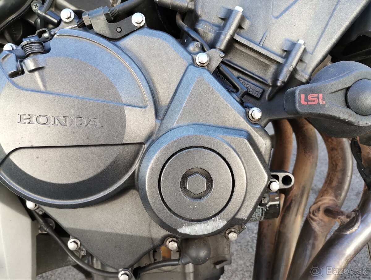 Honda Hornet 600 - 9