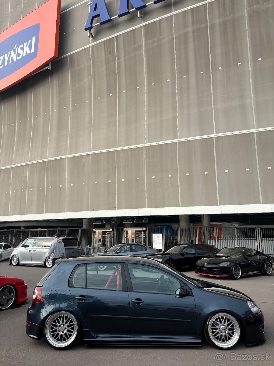 Volkswagen Golf 5 - 9