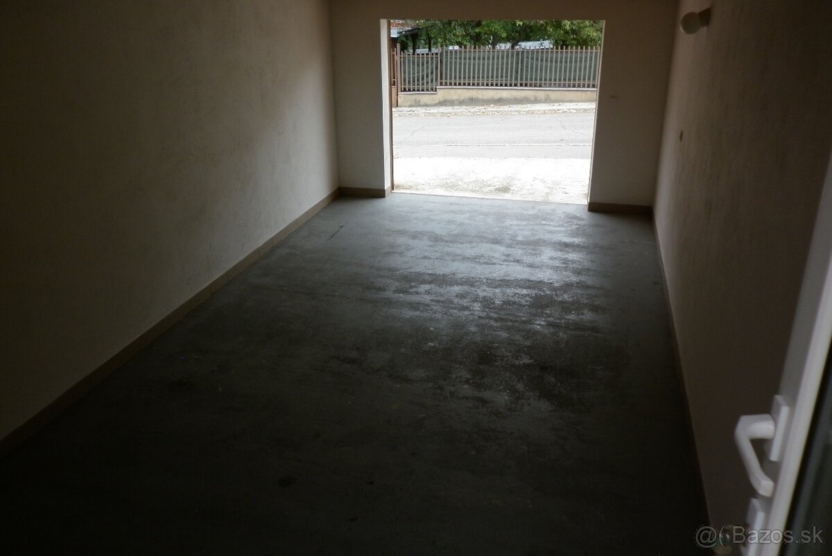 Garáž veľká 29 m2 - 9