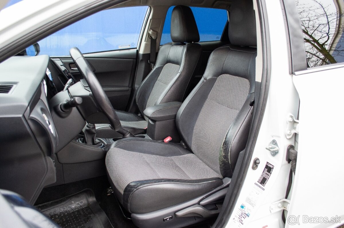 Toyota Auris 1.6 l D-4D - 9