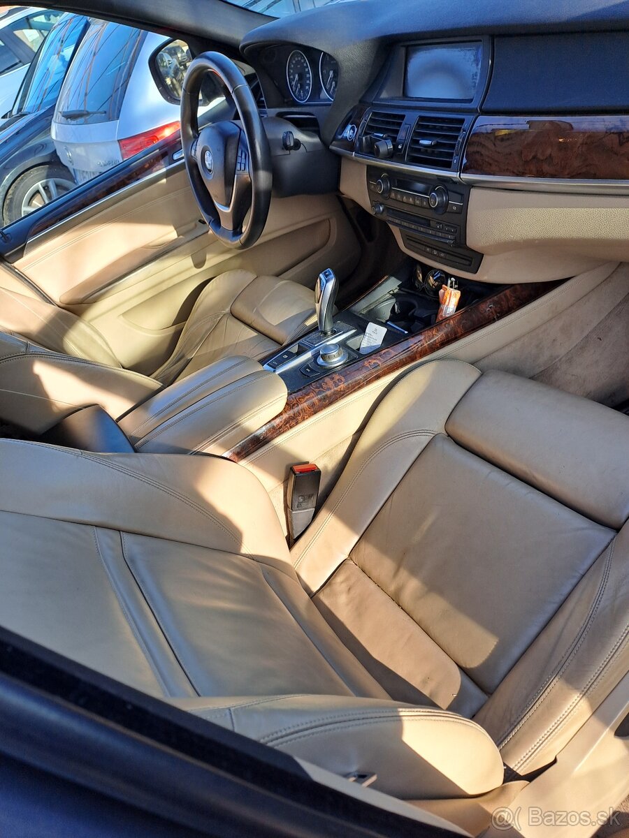 Bmw X5 3.0d 7miestne automat - 9