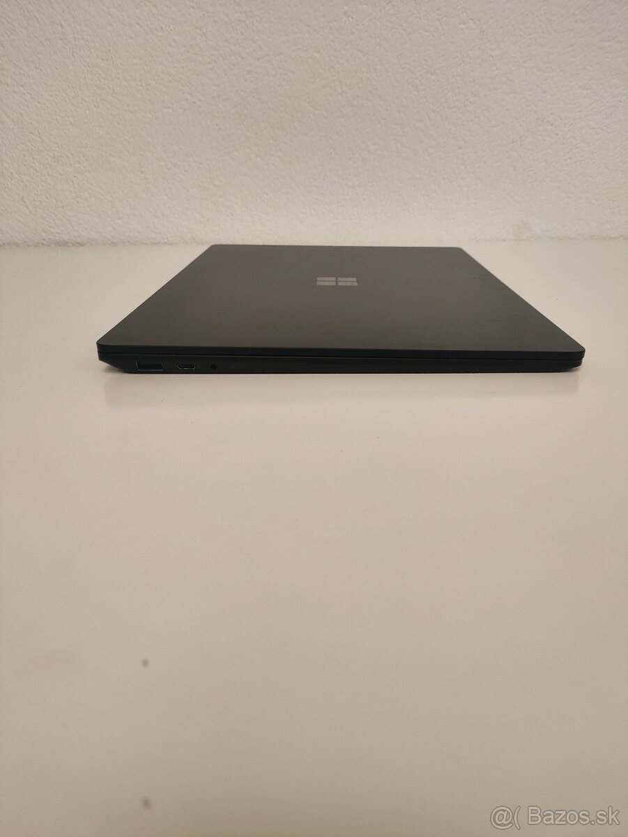 Microsoft Surface Laptop 5 15" | Core i7 • 32 GB RAM • 1 TB - 9