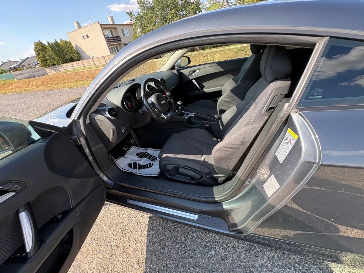 AUDI TT Kupé, 147 kW, 1984.0 cm³ - 9