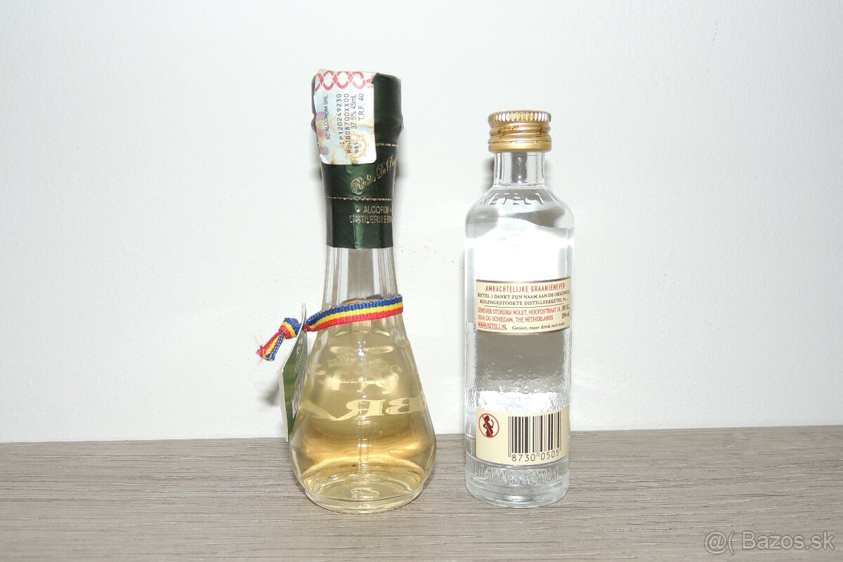 Zbierka - alkoholové fľaštičky - 9