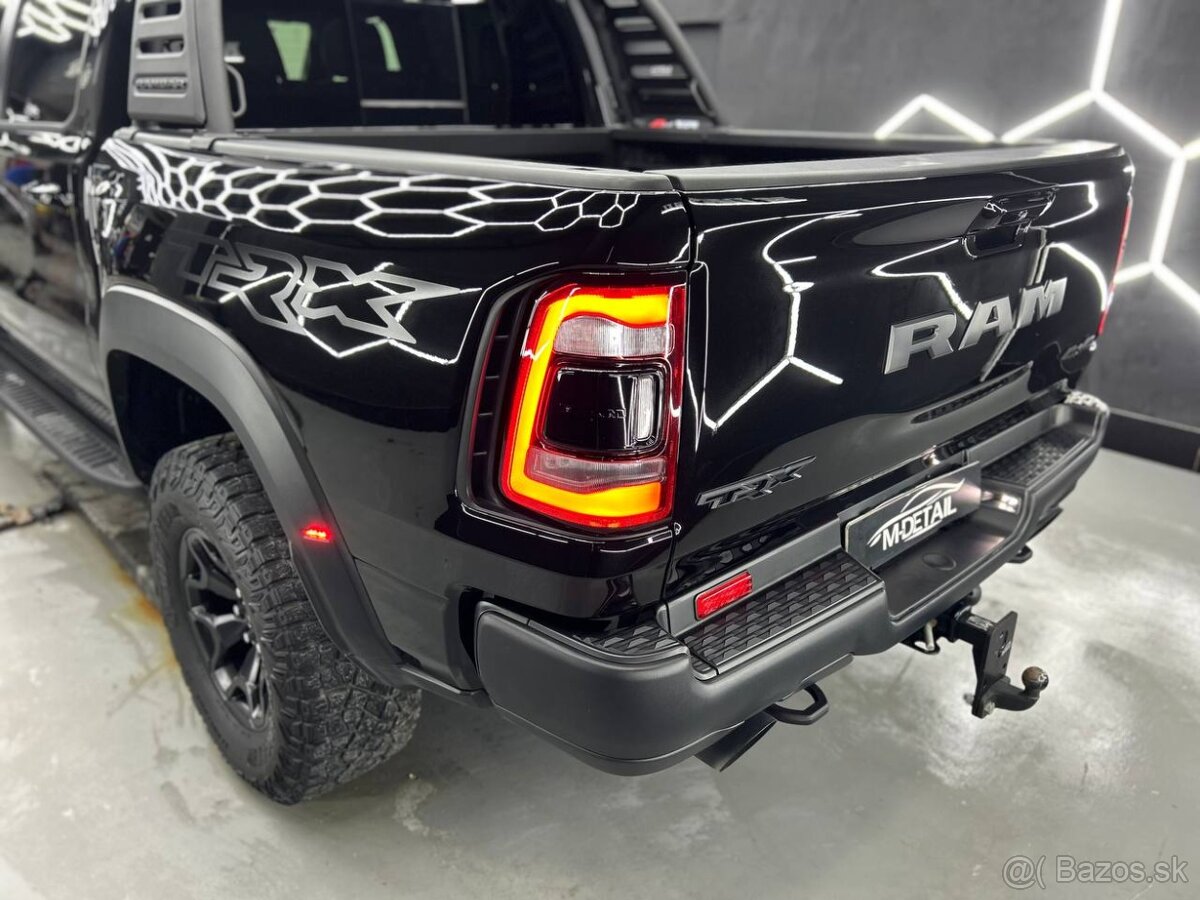 Dodge RAM TRX 6.2 HEMI - 9