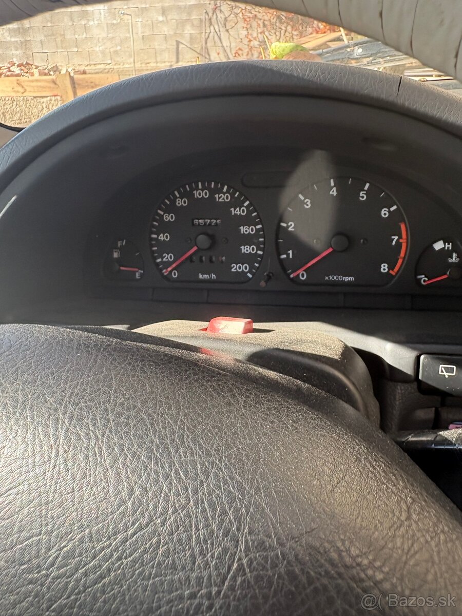 Na predaj: Suzuki Swift 1.0 benzin Automat - 9