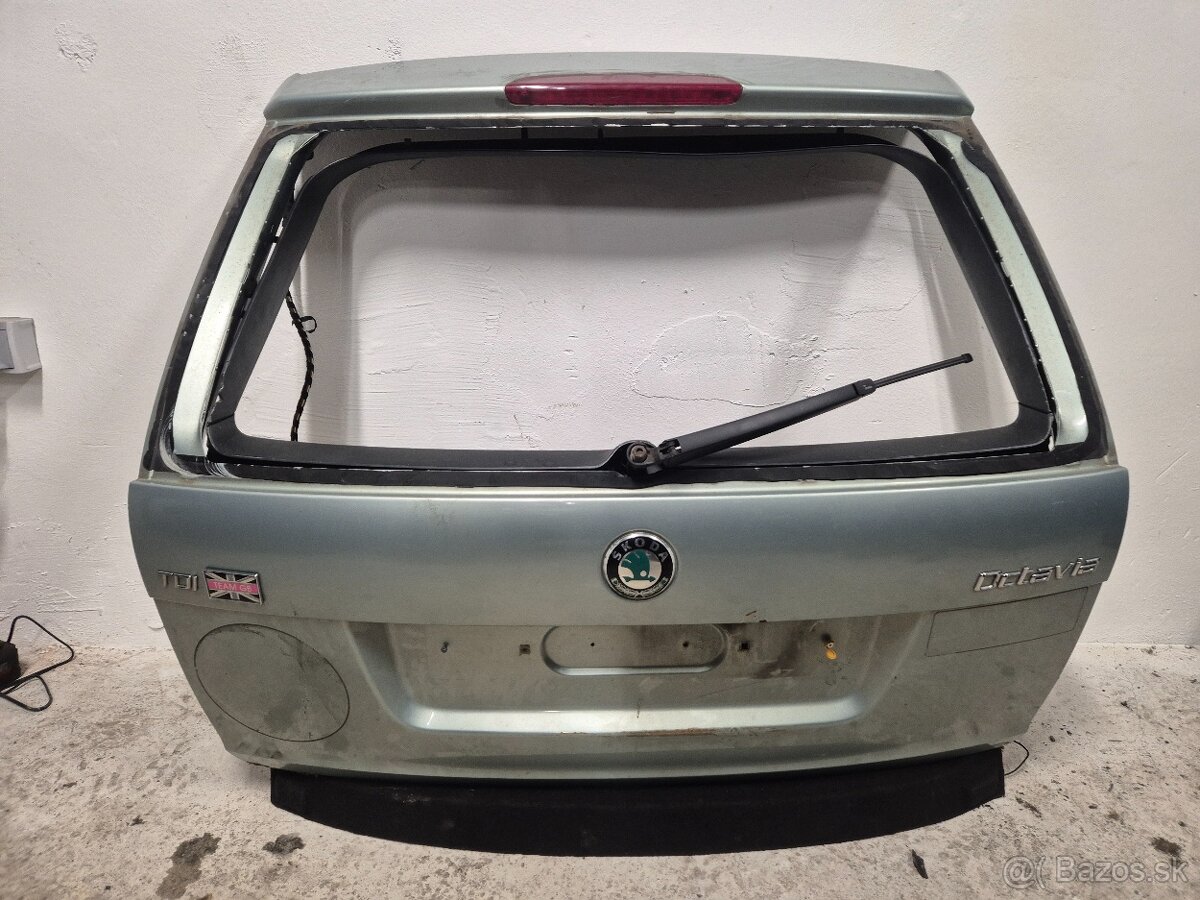 Predám zadný kufor pre Škoda Octavia II 2 combi - 9