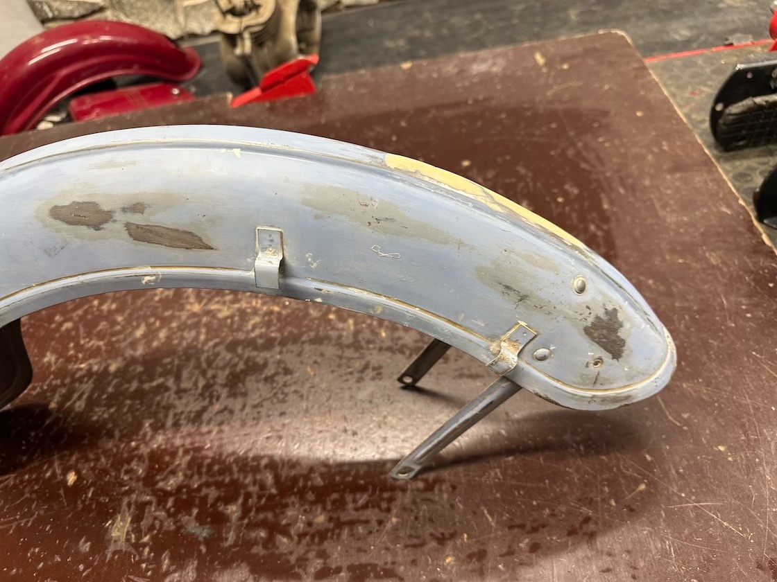 Predám predný blatník JAWETTA - 9