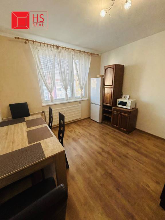 Prenájom 1 izb.bytu s lódžiou na T. Vansovej v NZ - 9