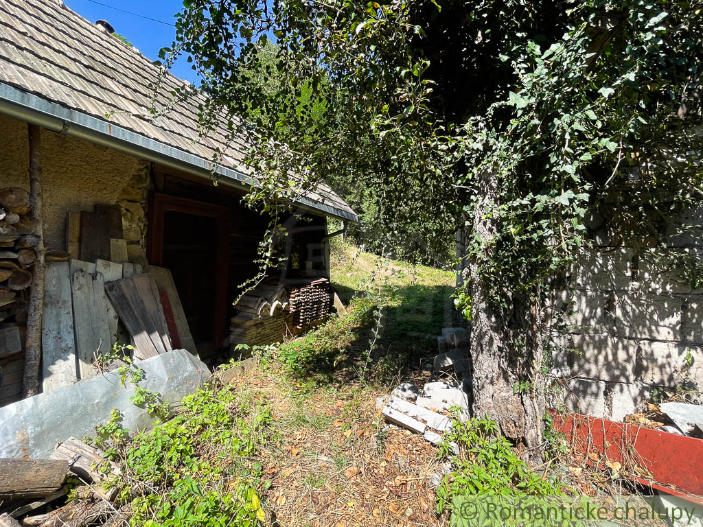 Pôvodný banícky dom s veľkou slnečnou záhradou, Banská Hod - 9