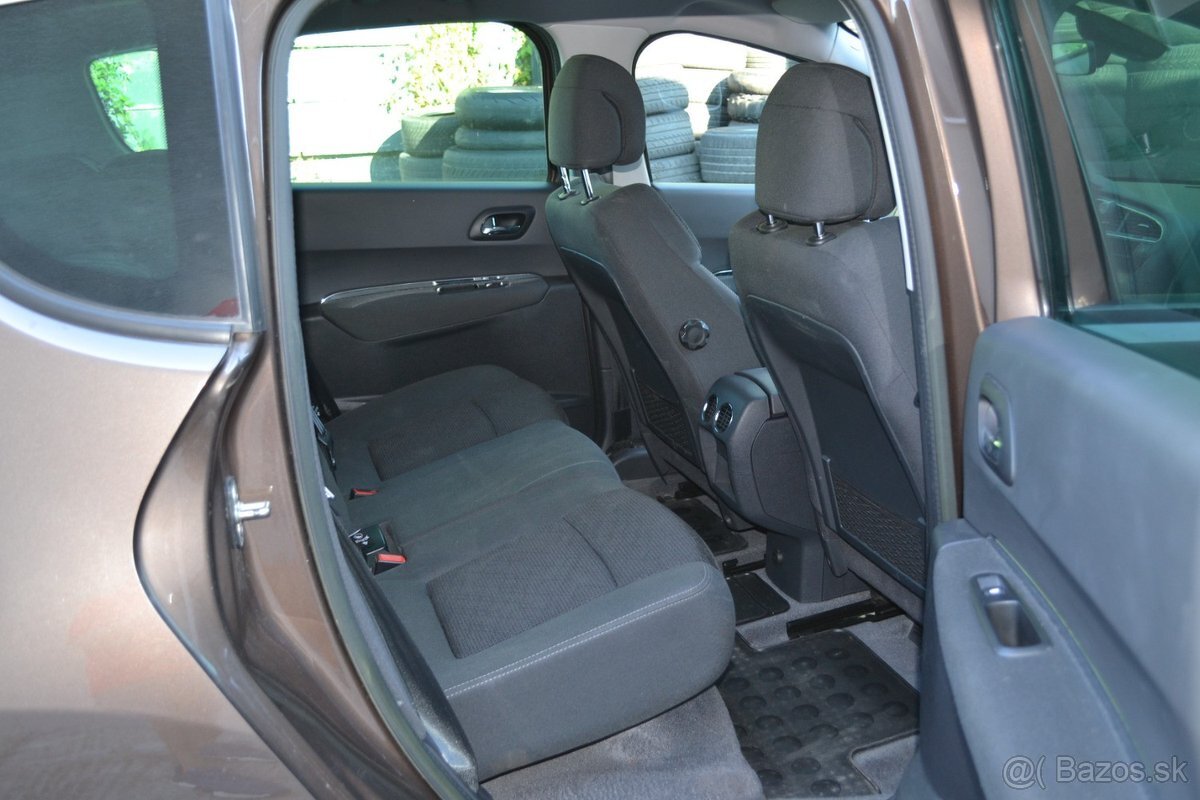 Peugeot 3008 1.6i Vti - 9