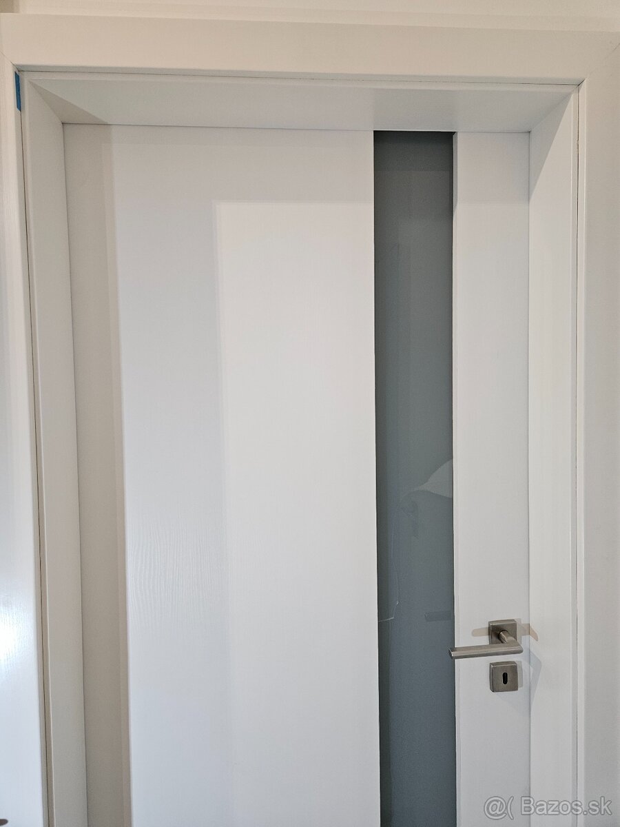 Vysoké interiérové dvere so zárubňami - 9