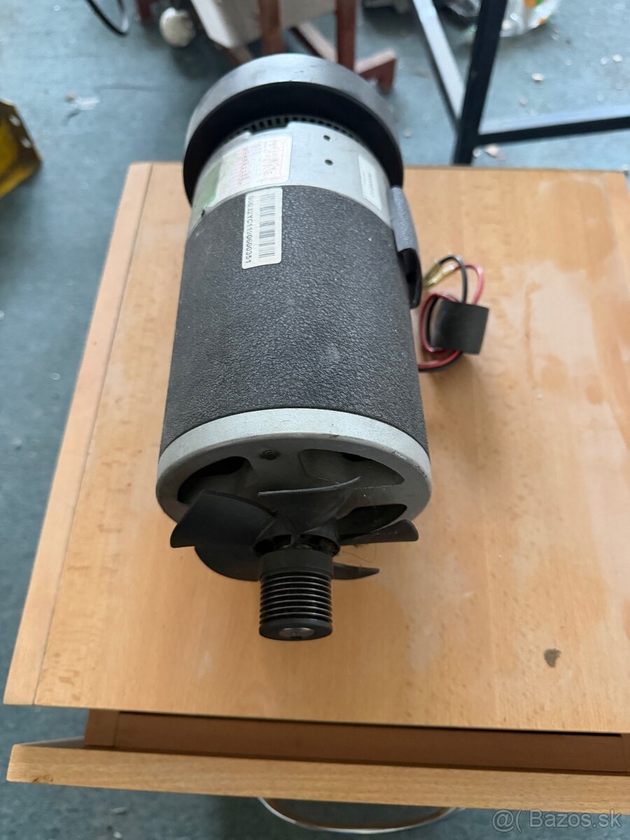 Predám motory od bežiacich pasov - 9