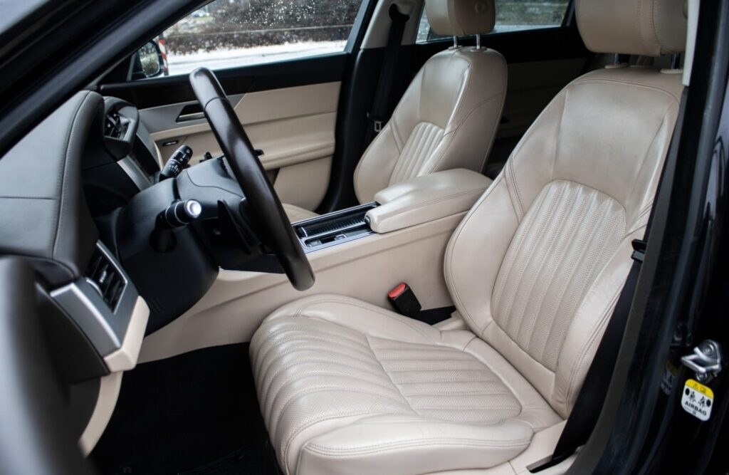 Jaguar XF 177kW (2017) - 9