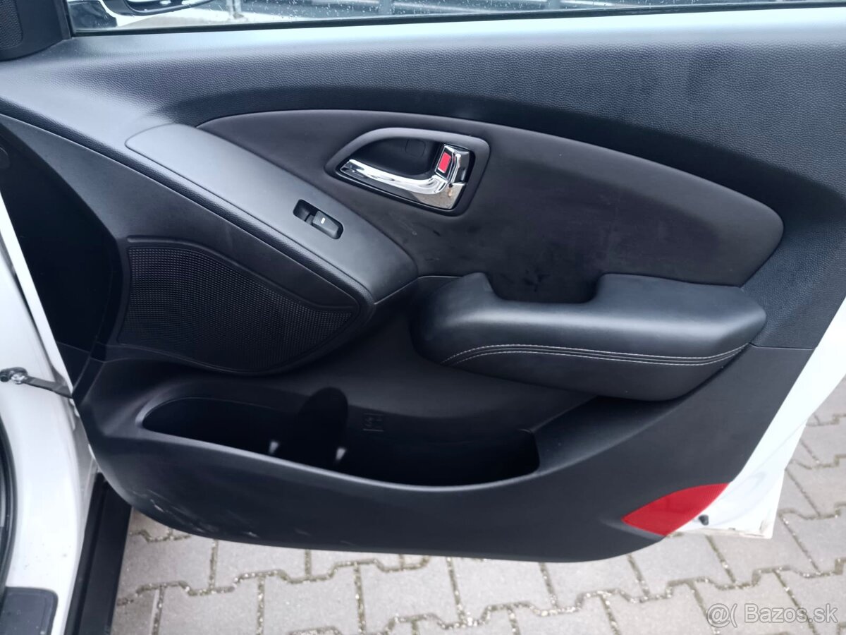 HYUNDAI IX35 AUTOMAT - NA PREDAJ - 9