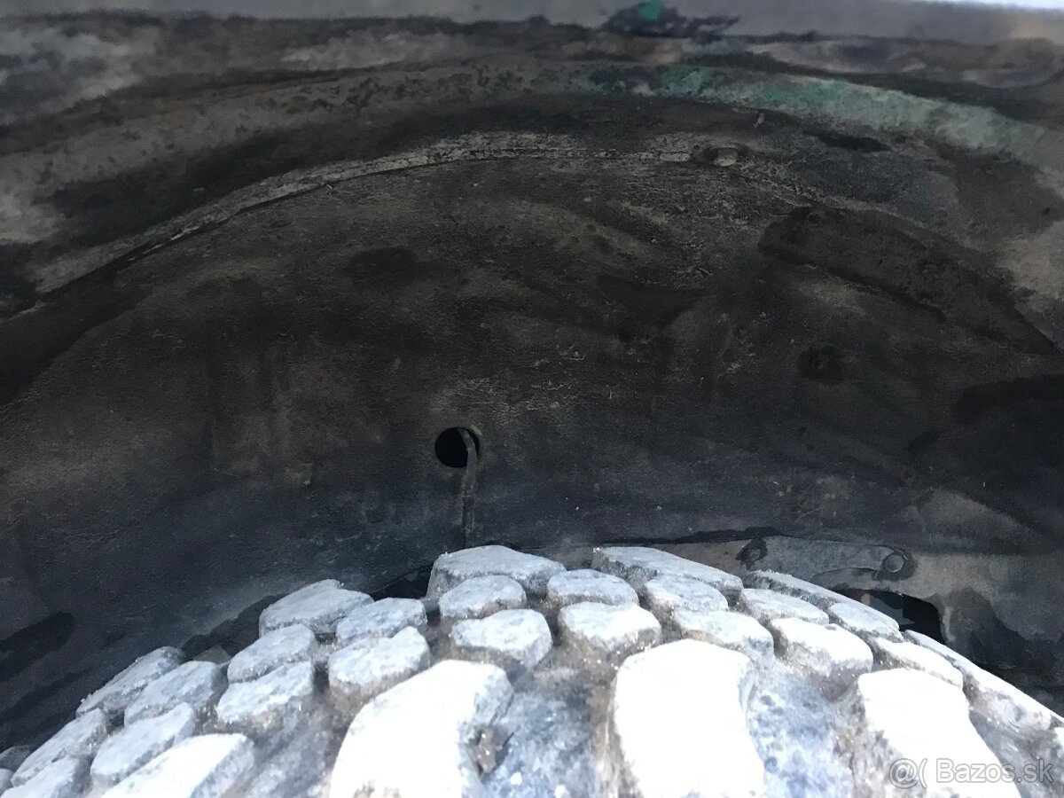 Mitsubishi Pajero - 9