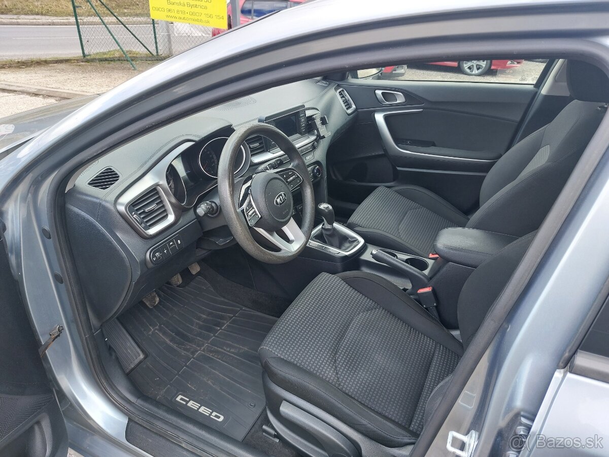 Kia Ceed 1.4 Silver - 9