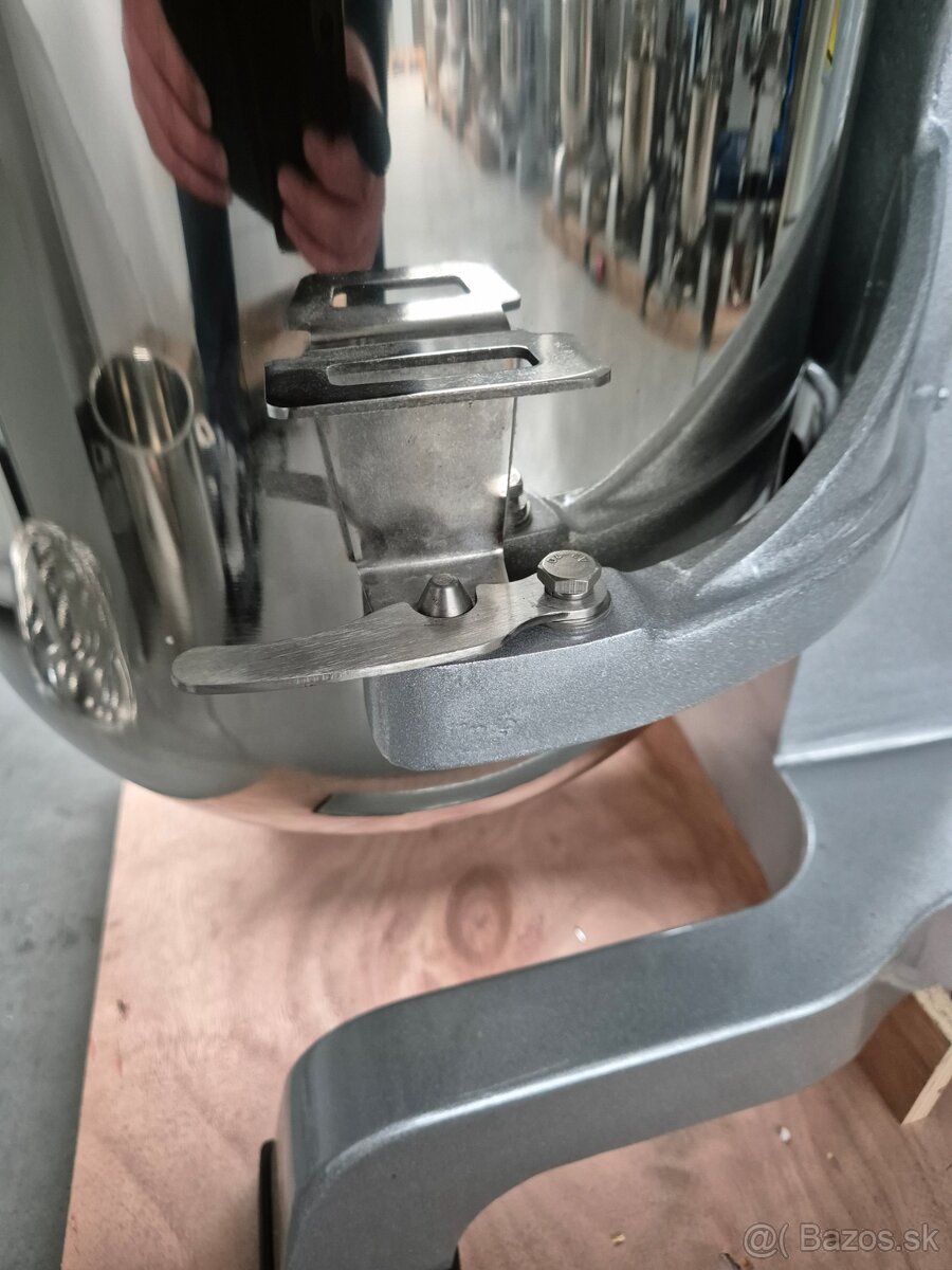 KUCHYŇSKKÝ ROBOT 30 L ŠLAHAČ MIESIČ CESTA - 9