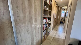 Na predaj kompletne zariadený 3-izbový byt, Martin - Centrum - 9
