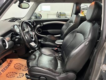 Mini Cooper 1.6i XENONY SERVISKA VYHŘ.SEDADLA ALU KŮŽE - 9