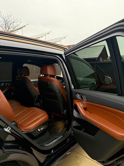 BMW X7 xDrive M50d - 9