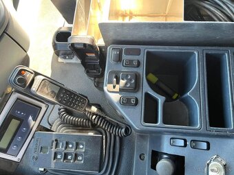 Predáme nosič kontajnerov MB Actros, 6x4 - 9
