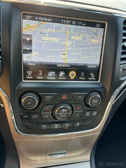 Jeep Grand Cherokee 3.0L V6 TD Summit A/T - 9
