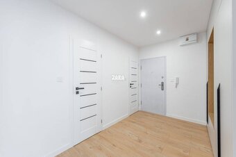 TERASA - PRAŽSKÁ, krásny 3 izb.byt nová rekonštrukcia. - 9