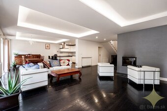 Luxus v kúpelnom mestečku pri Banskej Štiavnici. - 9