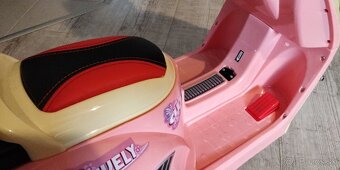 Detské elektrické autíčko skúter - 9