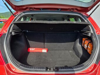 Kia Ceed 1.4benzin,95 400km,1.majiteľ,nová stk - 9