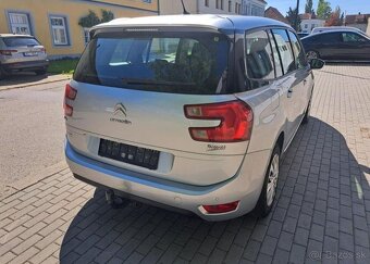 Citroën Grand C4 Picasso 1,6 e-HDi 115 ETG6 Intensive nafta - 9