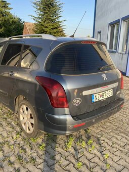 Peugeot 308 SW - 9