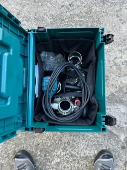 Makita RT0700CX2J - 9