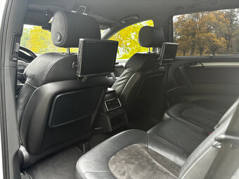 Audi Q7 3.0 TDI S-line Quattro 7 míst - 9
