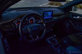Ford Focus ST 2.3 EcoBoost 206 kW, 6M, SR - 9