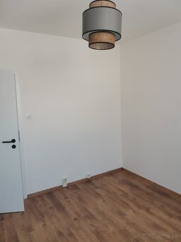 Prenájom 2 izbový byt Krompachy (Lorencova ul,centrum) - 9