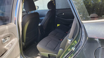 Kia Carens, 1,7 CRDi 85kW/115k, r. v. 2015 - 9