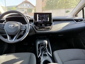 Toyota Corolla sedan 1,5i A/T r.v.2023. - 9