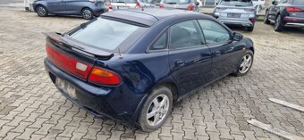Lacno rozpredám Mazda 323 na náhradné diely - 9