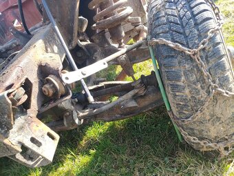 Mám napredaj dieli aro - 9