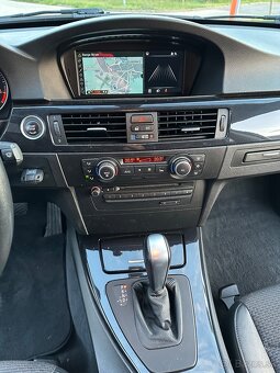 BMW 318d E91 Automat, Xenóny - 9