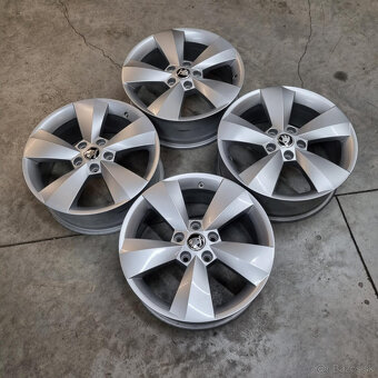 Hliníkové Škoda disky 5x112 R17 6,5J ET38 - 9