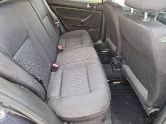 Predám Volkswagen Golf 1.9 SDI...Klíma,8xgumy,malá spotreba - 9