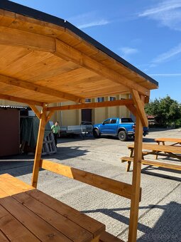 Masívne sedenie kryté, altanok - 9