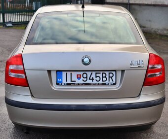 Škoda Octavia 1.6 Ambiente - 9